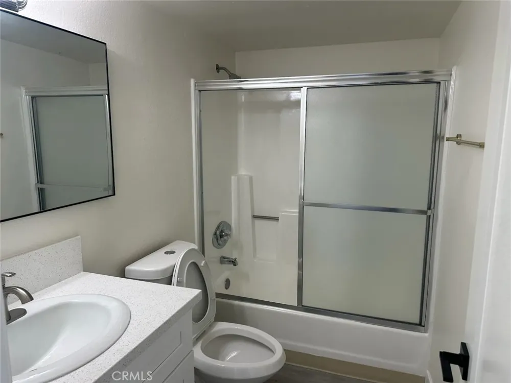 44155 10th W Lancaster, CA 93534