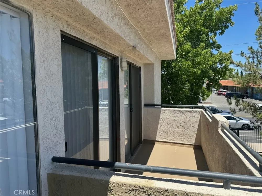 44155 10th W Lancaster, CA 93534