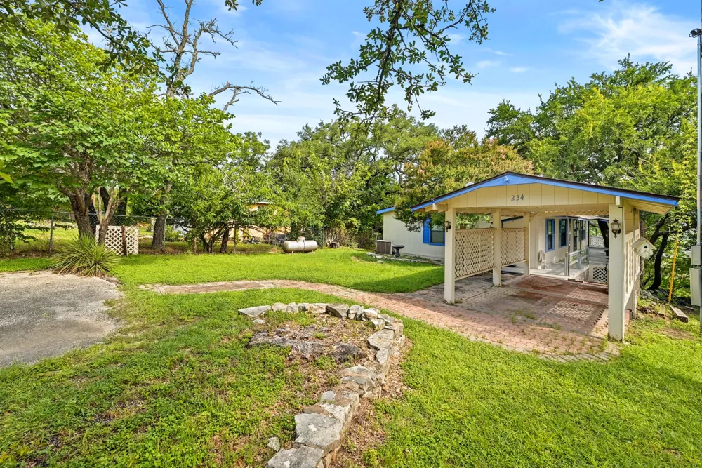 234 Terrace Drive Spicewood, TX 78669