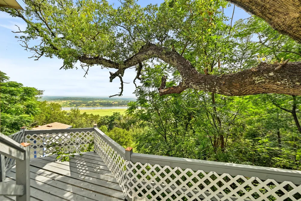 234 Terrace Drive Spicewood, TX 78669
