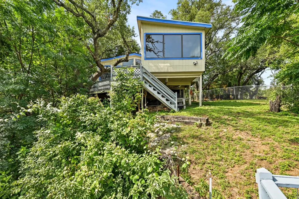 234 Terrace Drive Spicewood, TX 78669