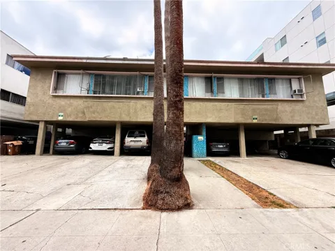 423 S Le Doux Rd #10