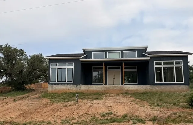 214 W Bluebriar Drive Granite Shoals, TX 78654