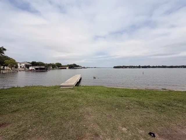 214 W Bluebriar Drive Granite Shoals, TX 78654