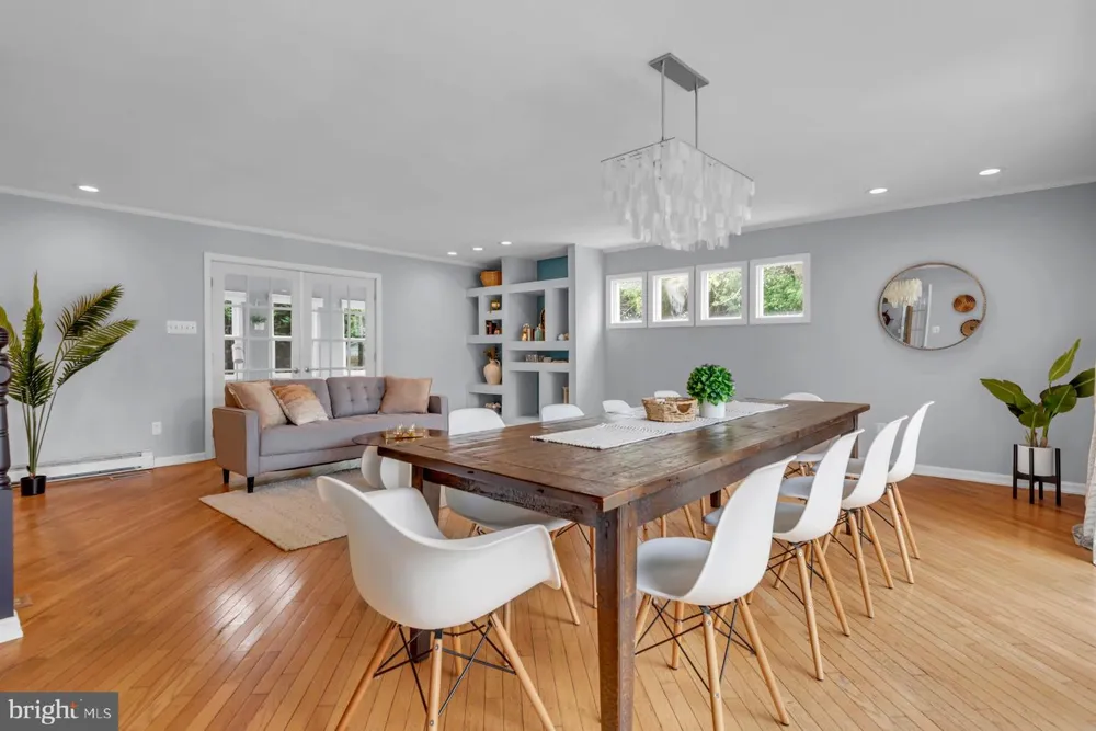 211 PINDELL AVENUE Annapolis, MD 21401