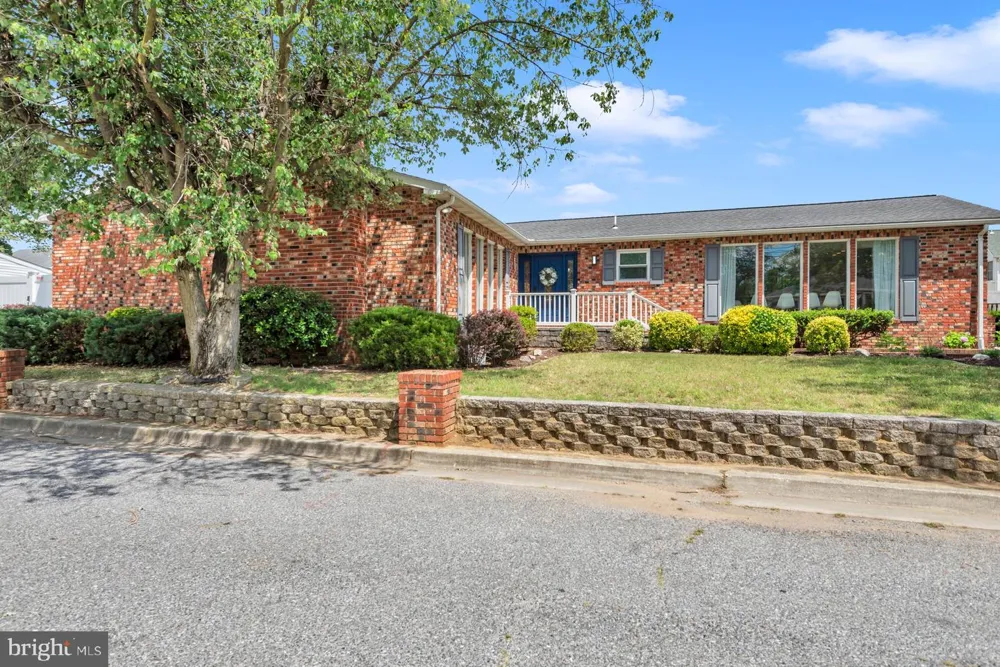 211 PINDELL AVENUE Annapolis, MD 21401