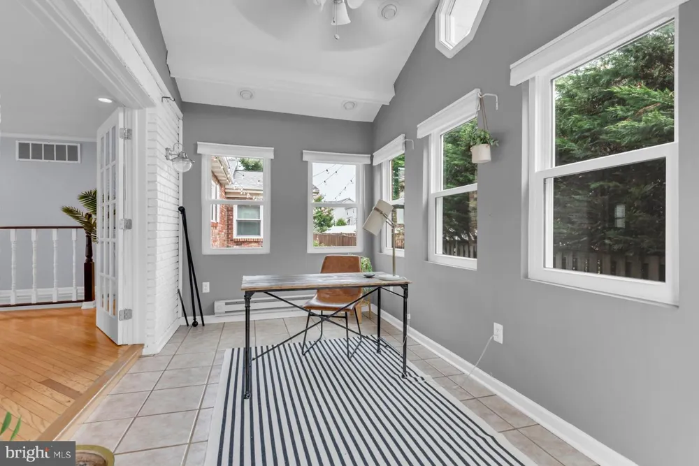 211 PINDELL AVENUE Annapolis, MD 21401