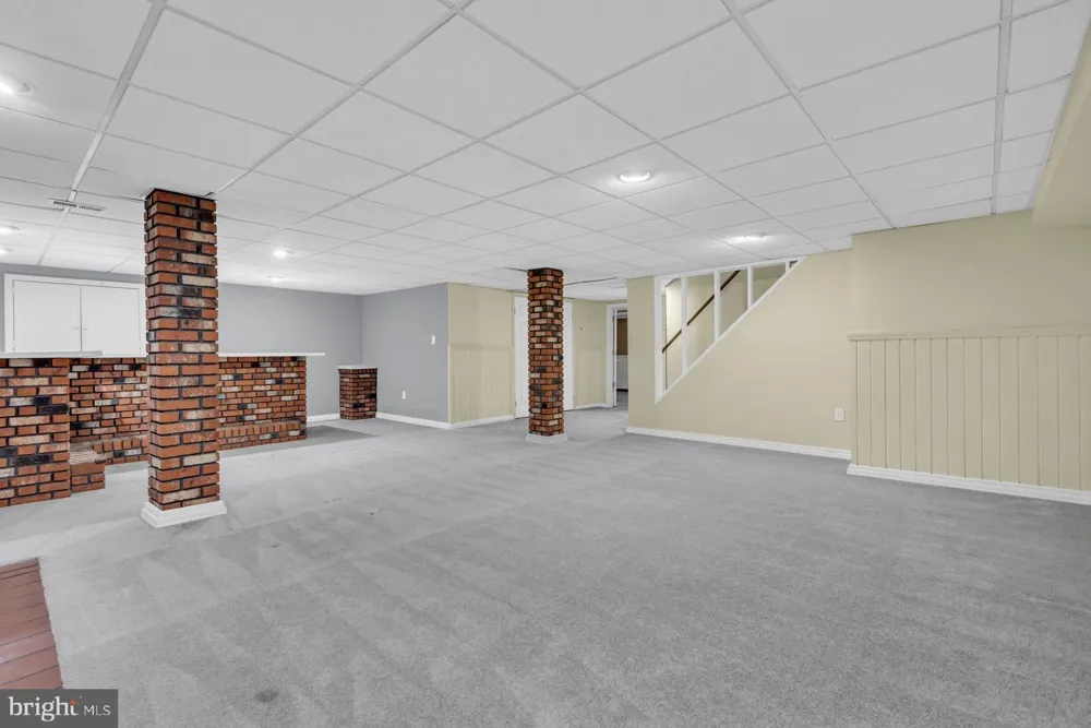 211 PINDELL AVENUE Annapolis, MD 21401