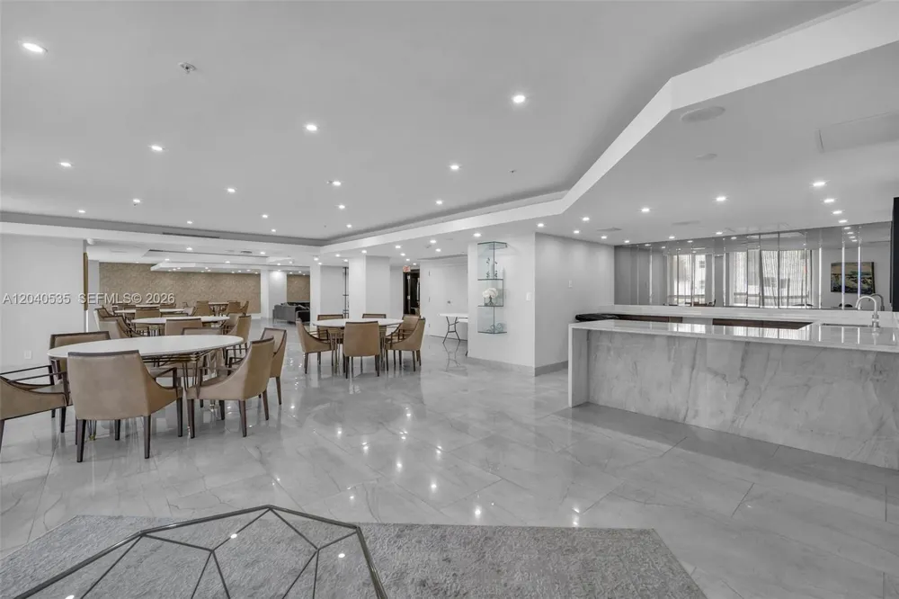 20191 E Country Club Dr #1805 Aventura, FL 33180