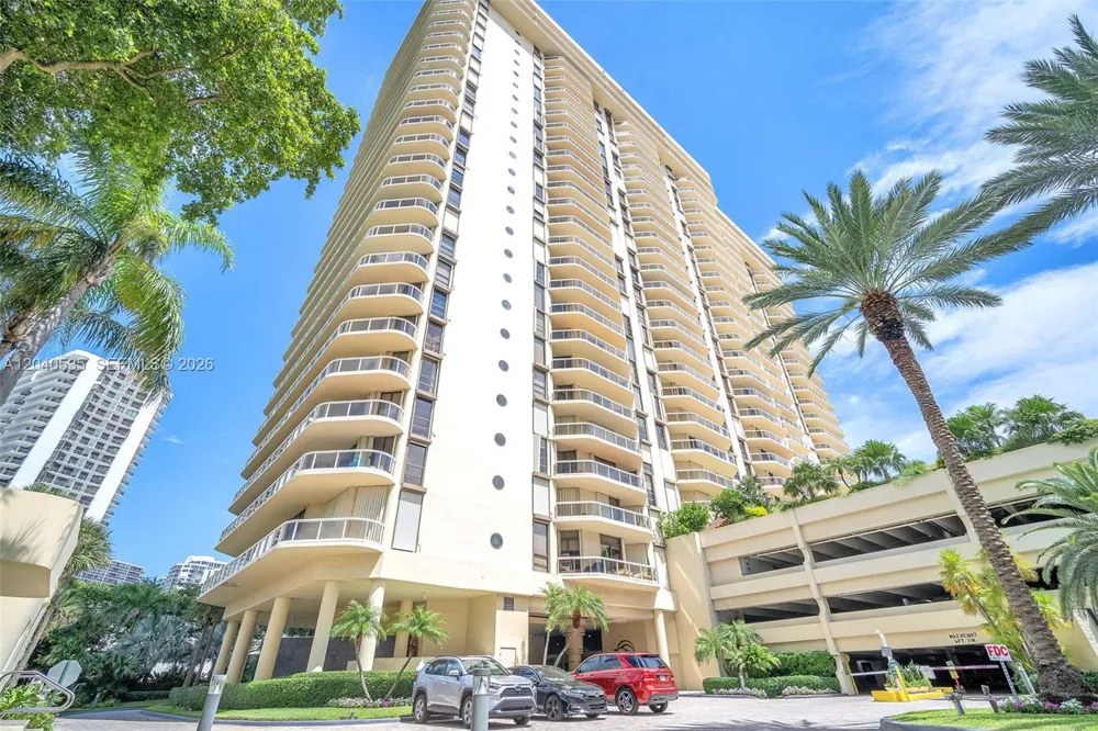 20191 E Country Club Dr #1805 Aventura, FL 33180
