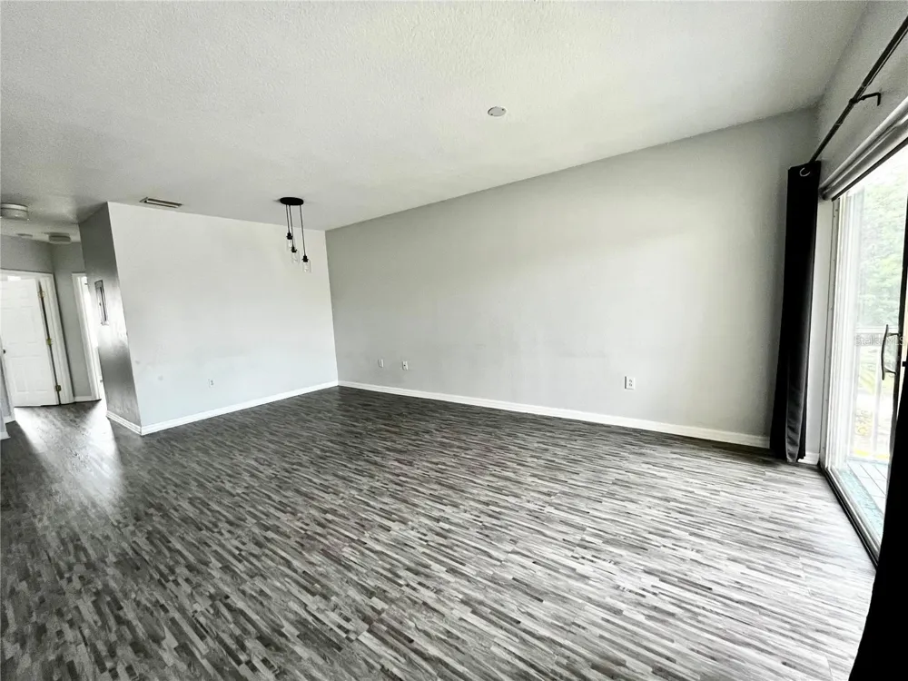6011 SKYDALE WAY #201 Riverview, FL 33578
