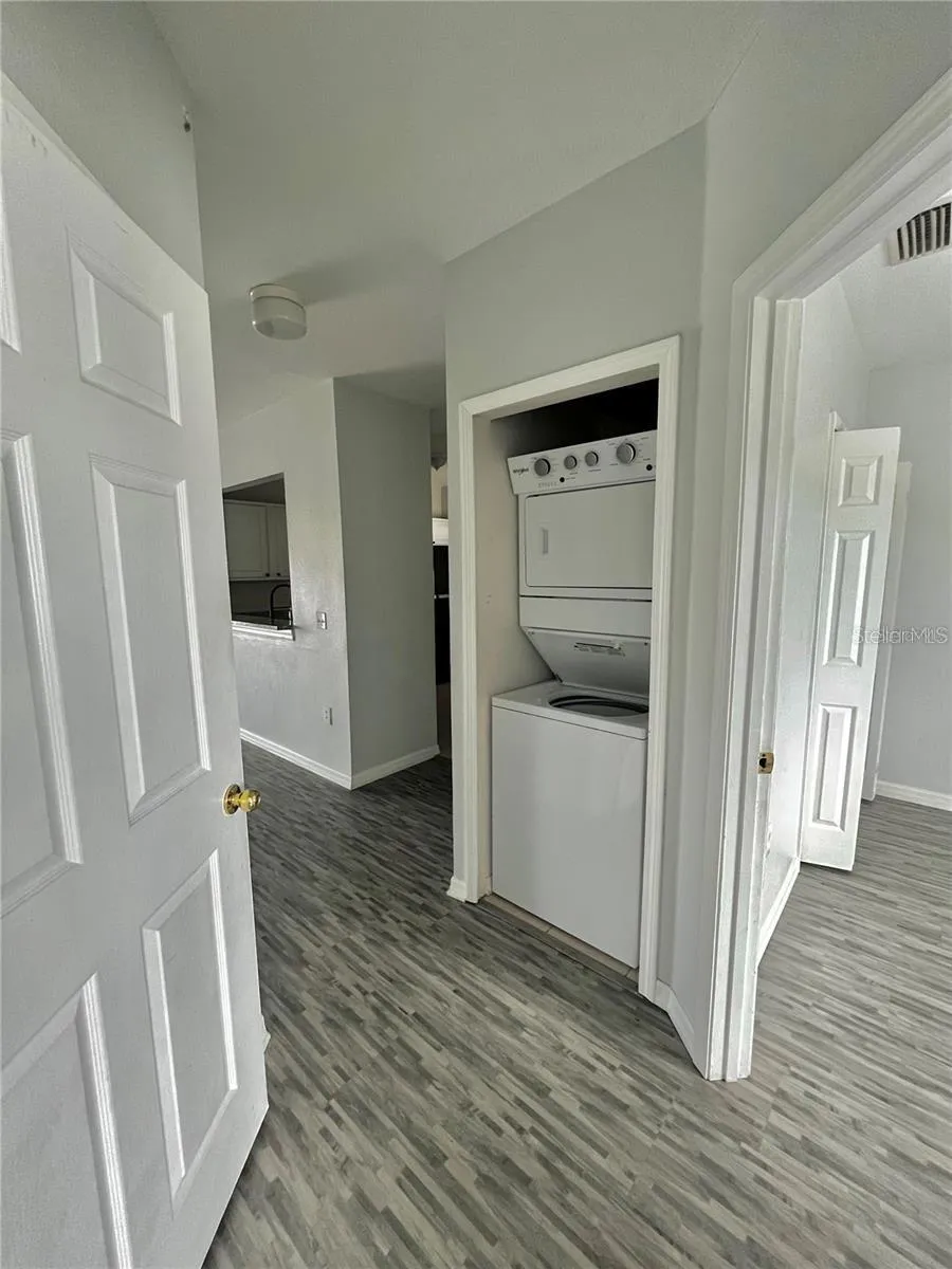 6011 SKYDALE WAY #201 Riverview, FL 33578