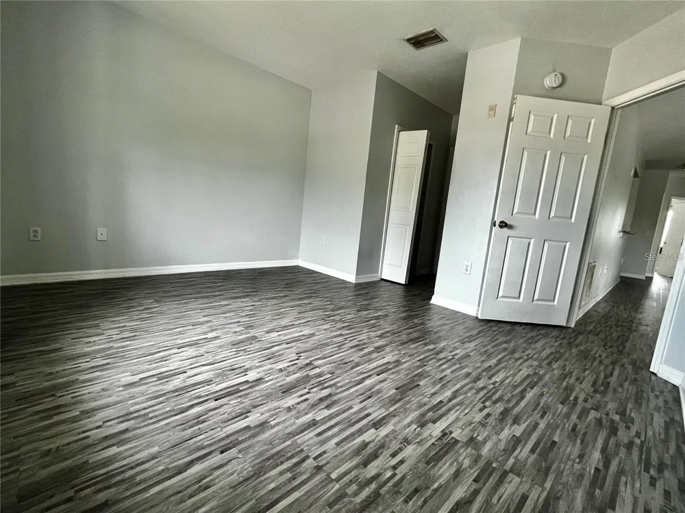 6011 SKYDALE WAY #201 Riverview, FL 33578