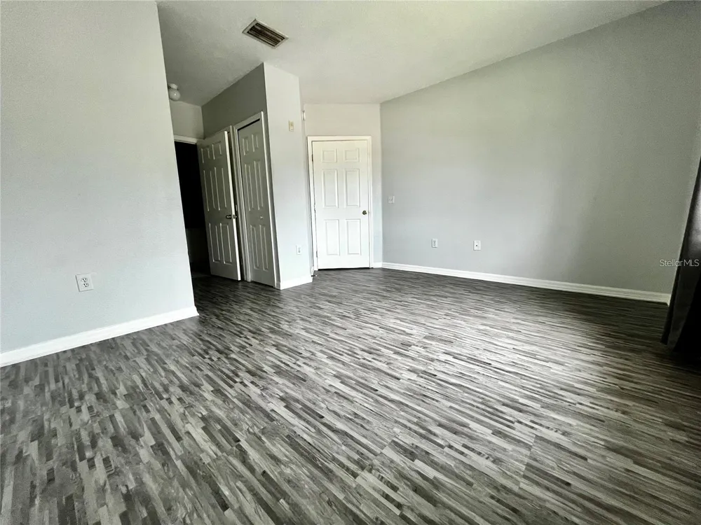 6011 SKYDALE WAY #201 Riverview, FL 33578