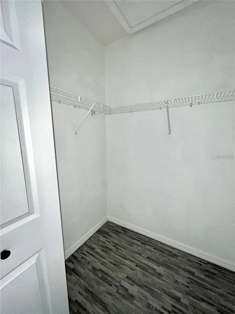 6011 SKYDALE WAY #201 Riverview, FL 33578