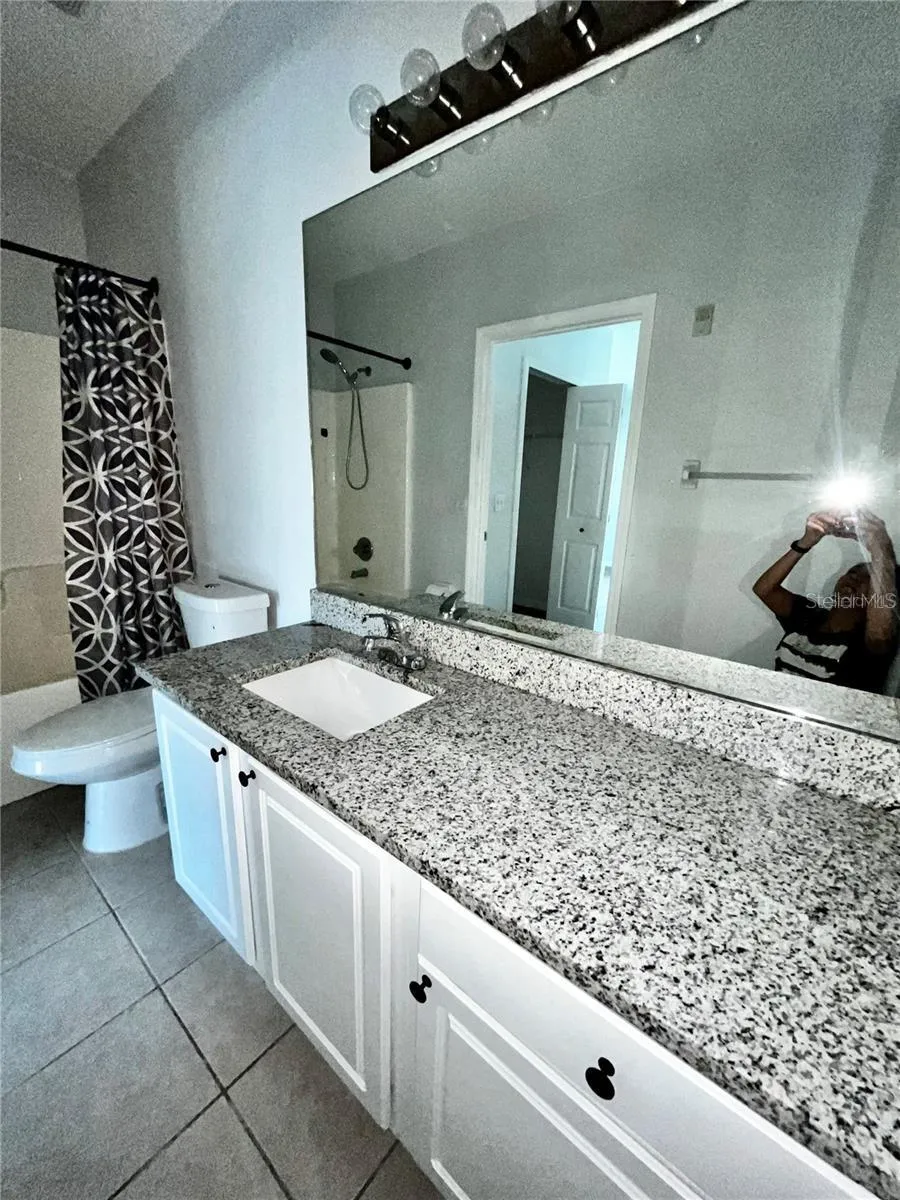 6011 SKYDALE WAY #201 Riverview, FL 33578