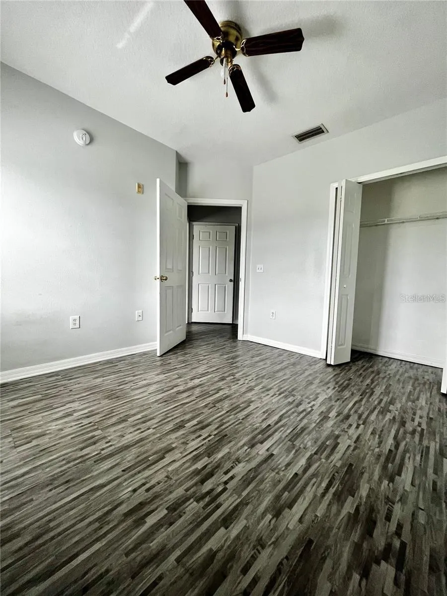6011 SKYDALE WAY #201 Riverview, FL 33578