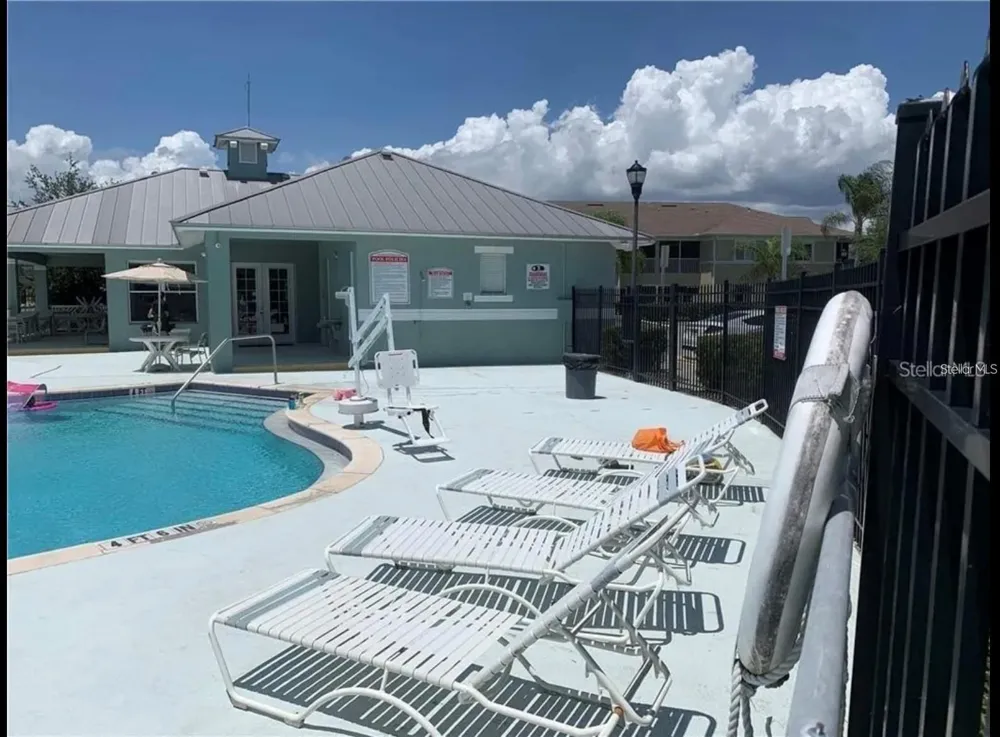 6011 SKYDALE WAY #201 Riverview, FL 33578