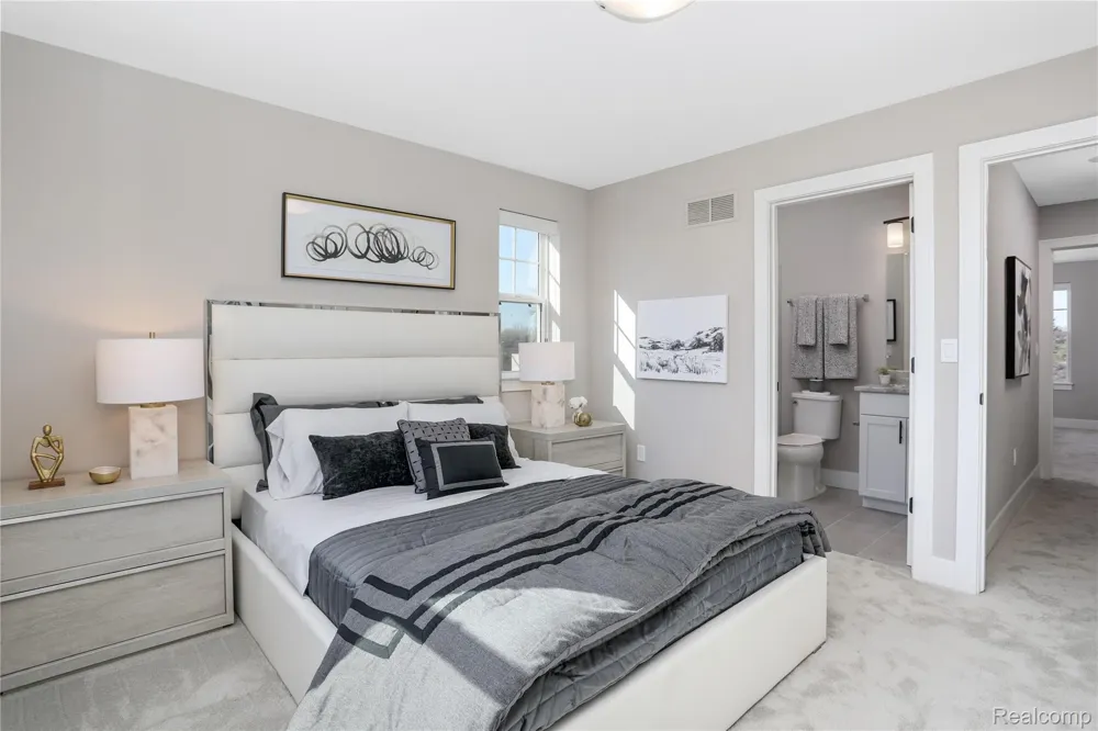30033 Center Street #19 Lyon Charter Township, MI 48165