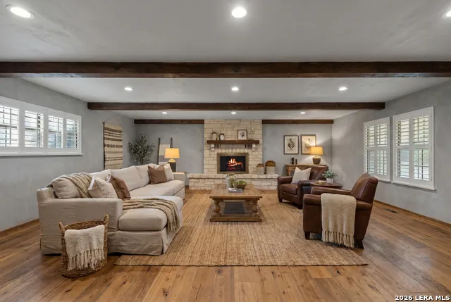 501 W CREEK ST Fredericksburg, TX 78624