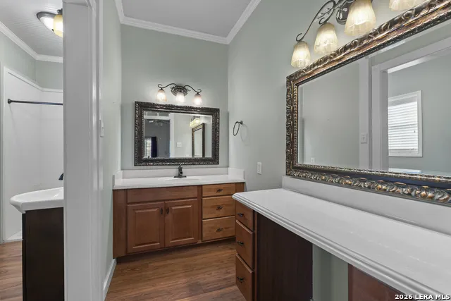 501 W CREEK ST Fredericksburg, TX 78624