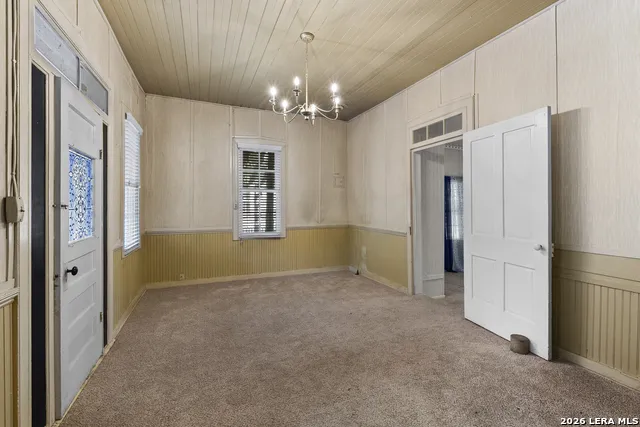 501 W CREEK ST Fredericksburg, TX 78624