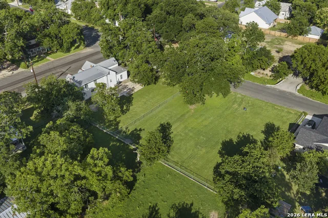 501 W CREEK ST Fredericksburg, TX 78624