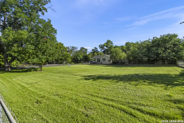 501 W CREEK ST Fredericksburg, TX 78624