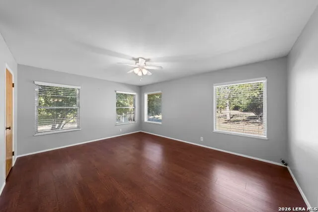 133 Royal Oaks Kerrville, TX 78028