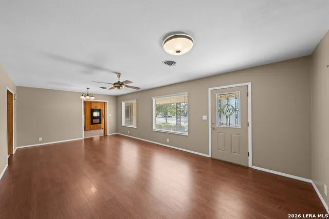 133 Royal Oaks Kerrville, TX 78028