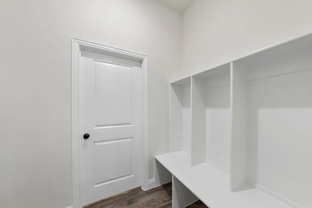 2561 Posey Lane Waxahachie, TX 75167