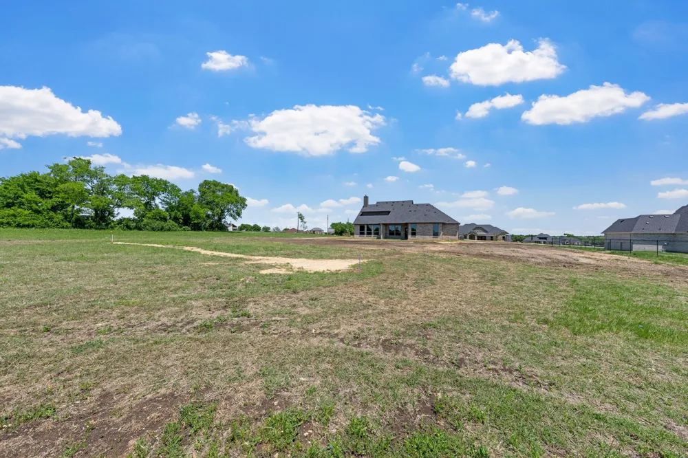 2561 Posey Lane Waxahachie, TX 75167