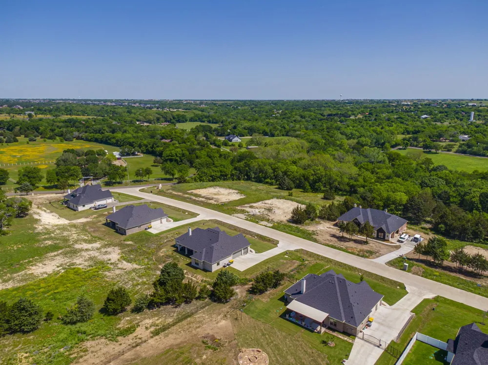 2561 Posey Lane Waxahachie, TX 75167