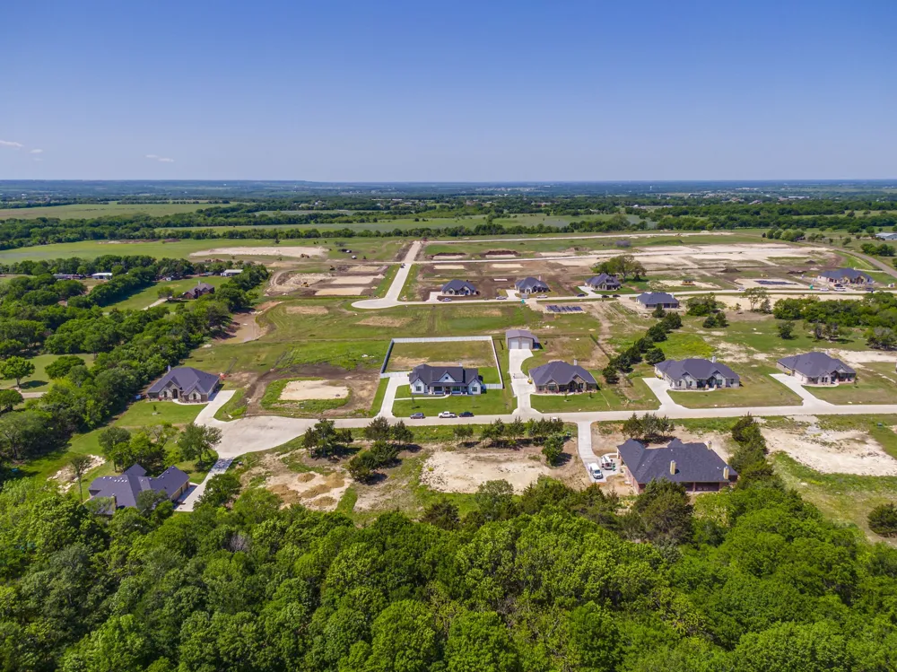 2561 Posey Lane Waxahachie, TX 75167