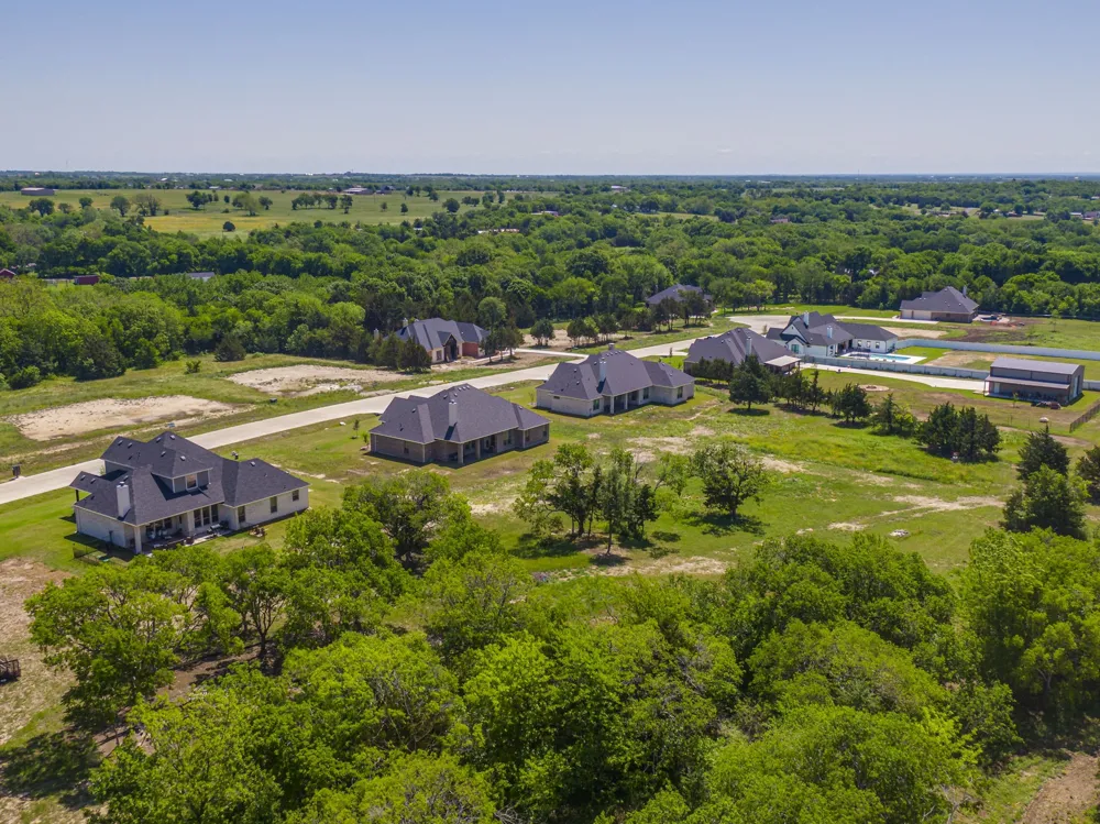 2561 Posey Lane Waxahachie, TX 75167