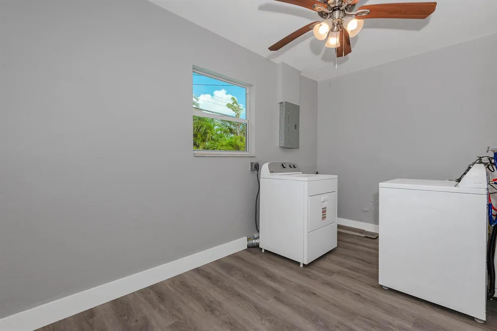 2733 NE 6th Avenue Wilton Manors, FL 33334