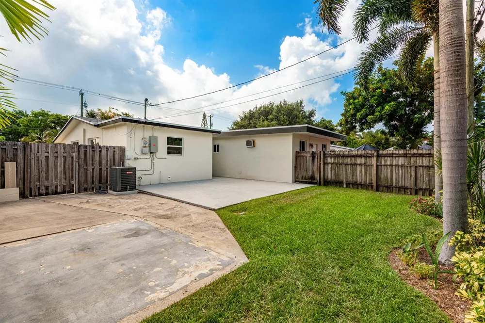 2733 NE 6th Avenue Wilton Manors, FL 33334