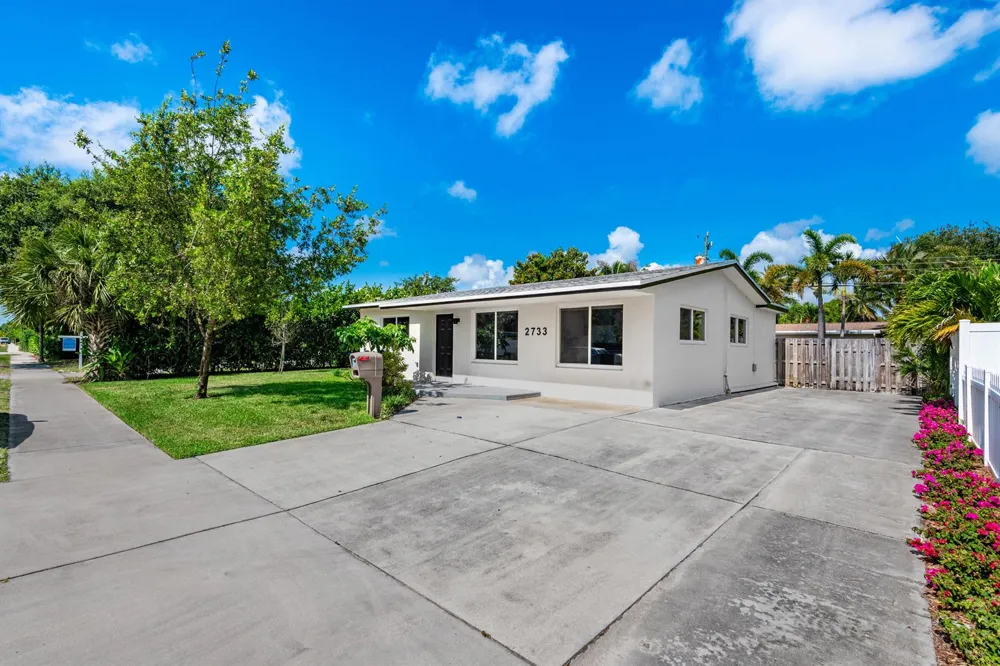 2733 NE 6th Avenue Wilton Manors, FL 33334
