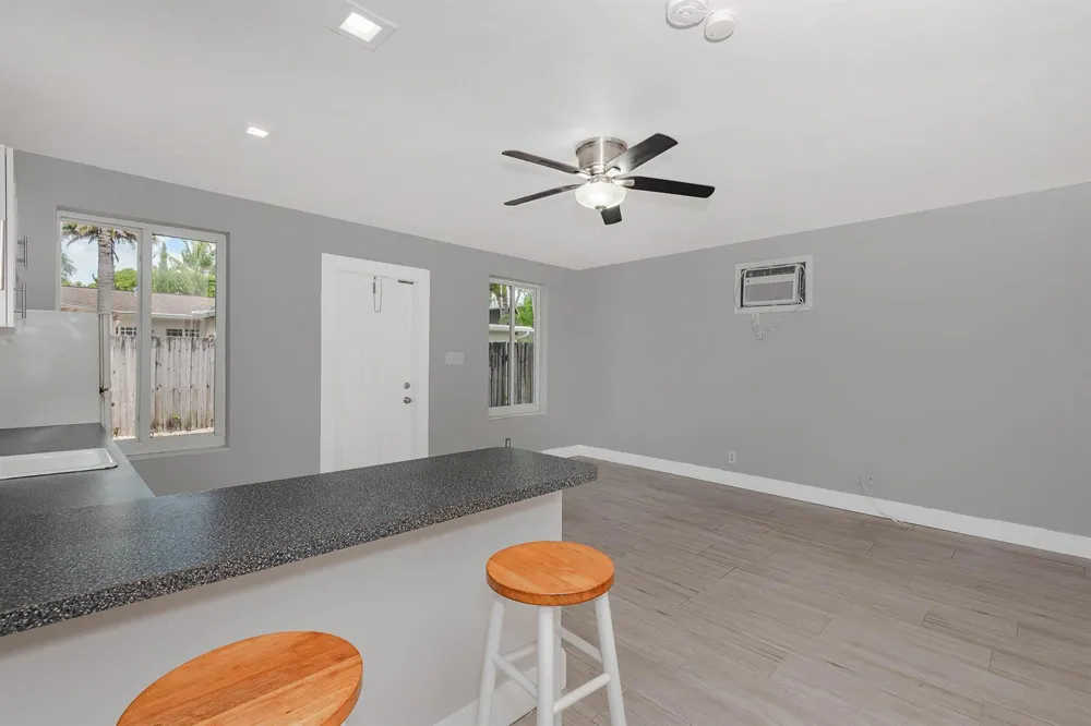 2733 NE 6th Avenue Wilton Manors, FL 33334