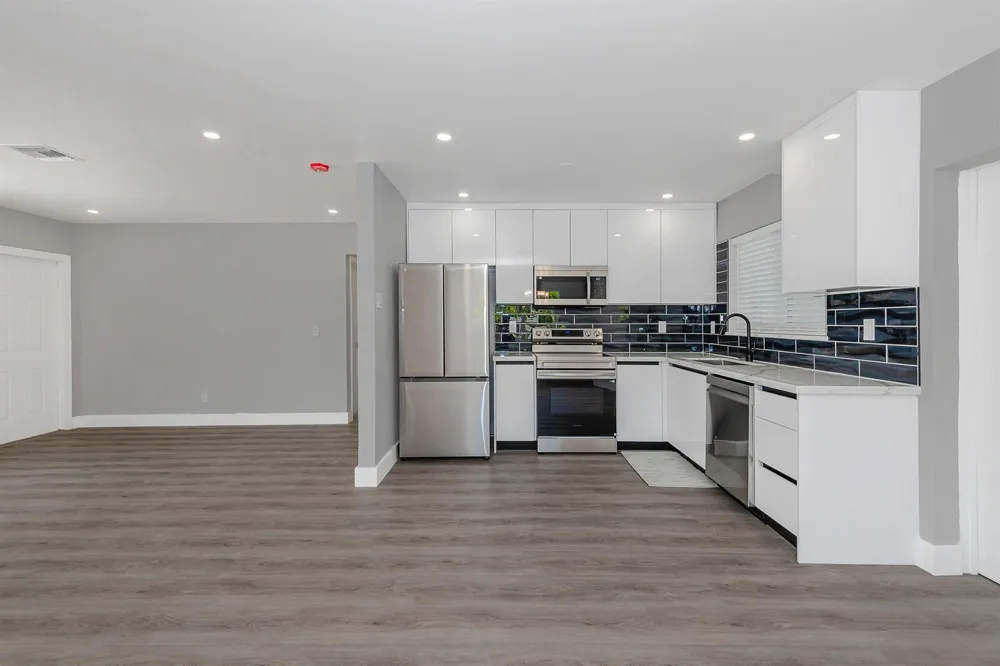 2733 NE 6th Avenue Wilton Manors, FL 33334