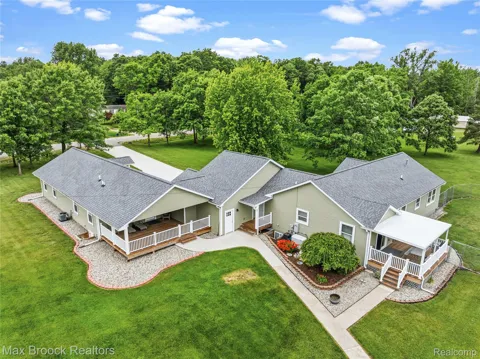 2566 5 Mile Road