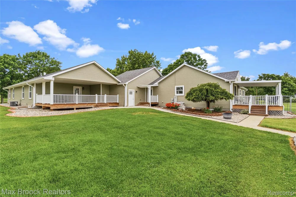 2566 5 Mile Road Lincoln Township, MI 48642
