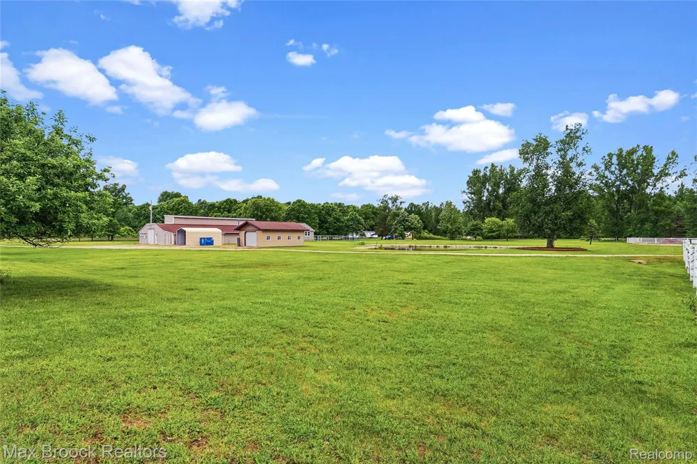 2566 5 Mile Road Lincoln Township, MI 48642