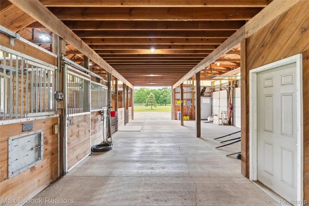 2566 5 Mile Road Lincoln Township, MI 48642