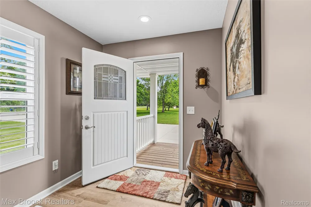 2566 5 Mile Road Lincoln Township, MI 48642
