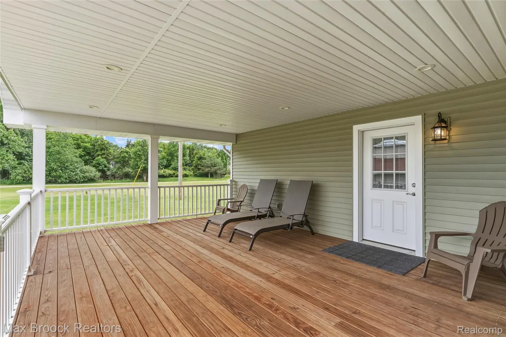 2566 5 Mile Road Lincoln Township, MI 48642