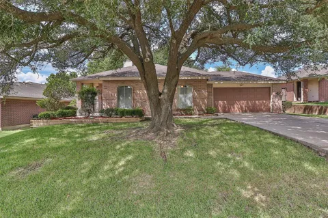 10910 Scenic Drive