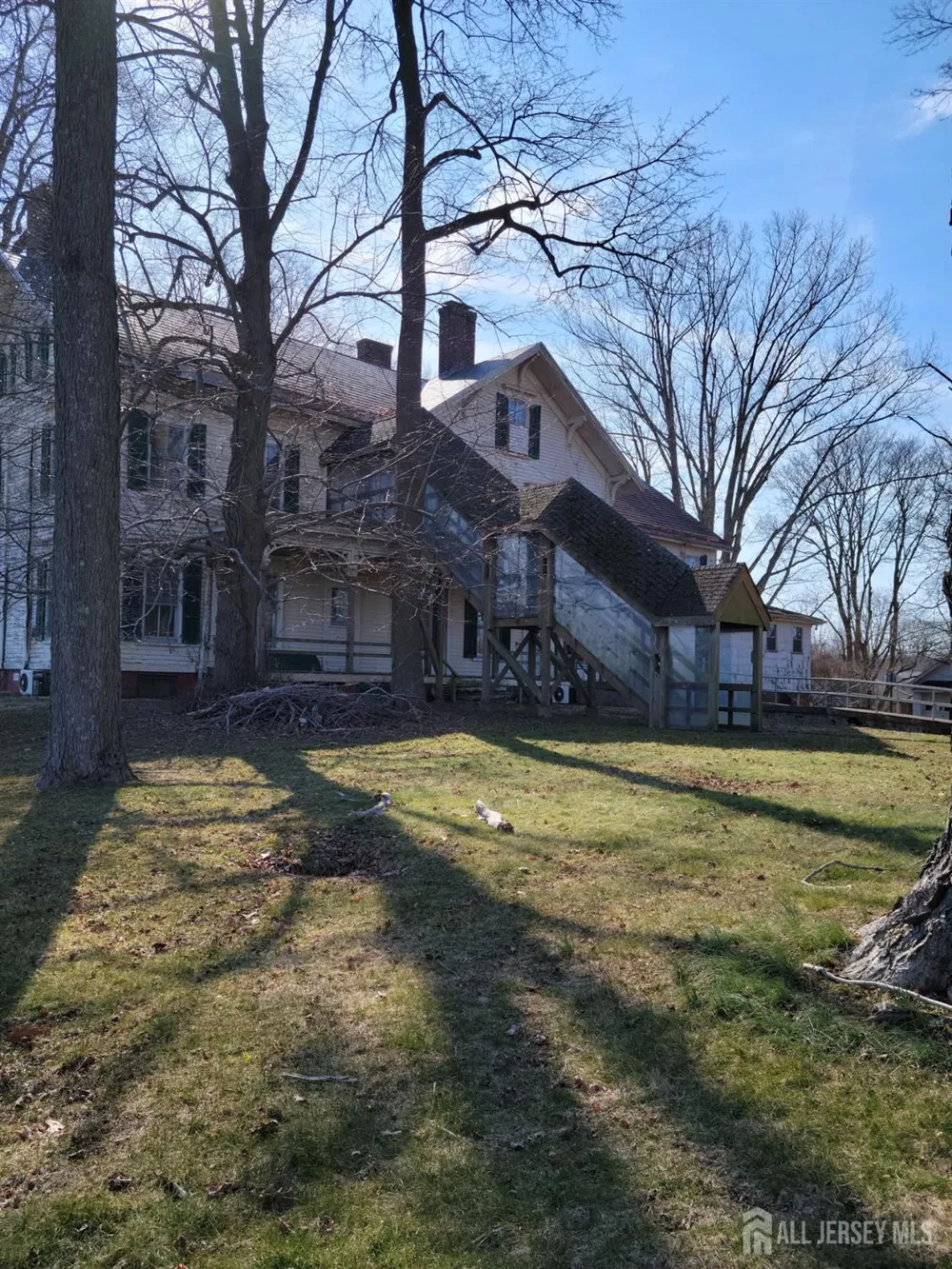 184-186 State Route 34 Holmdel, NJ 07733
