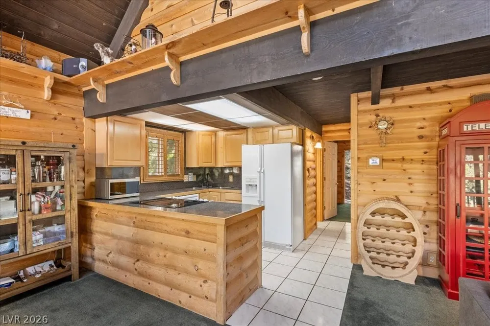370 Alpine Way Mount Charleston, NV 89124