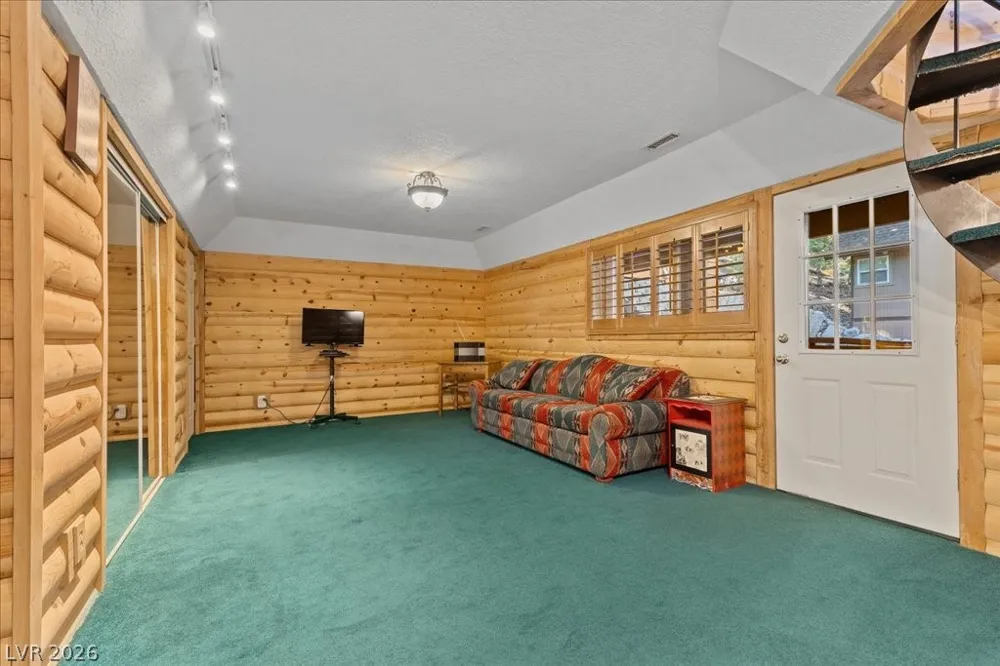 370 Alpine Way Mount Charleston, NV 89124